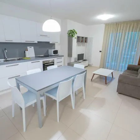 Oleeva Apartment Apartment Riva del Garda