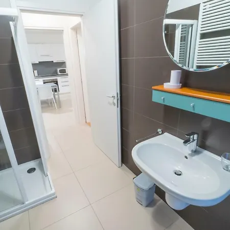 Oleeva Apartment *